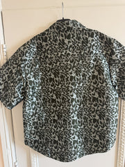 <b> Ghospell </b> Ebba Leopard Shirt