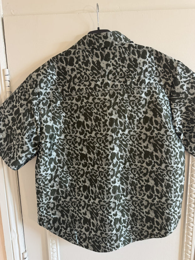 <b> Ghospell </b> Ebba Leopard Shirt