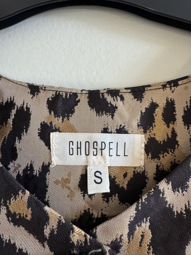 <b> Ghospell </b> Patty Leopard Mini Dress