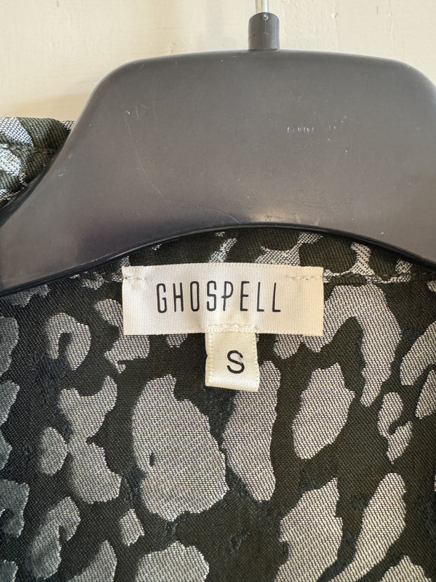 <b> Ghospell </b> Ebba Leopard Shirt