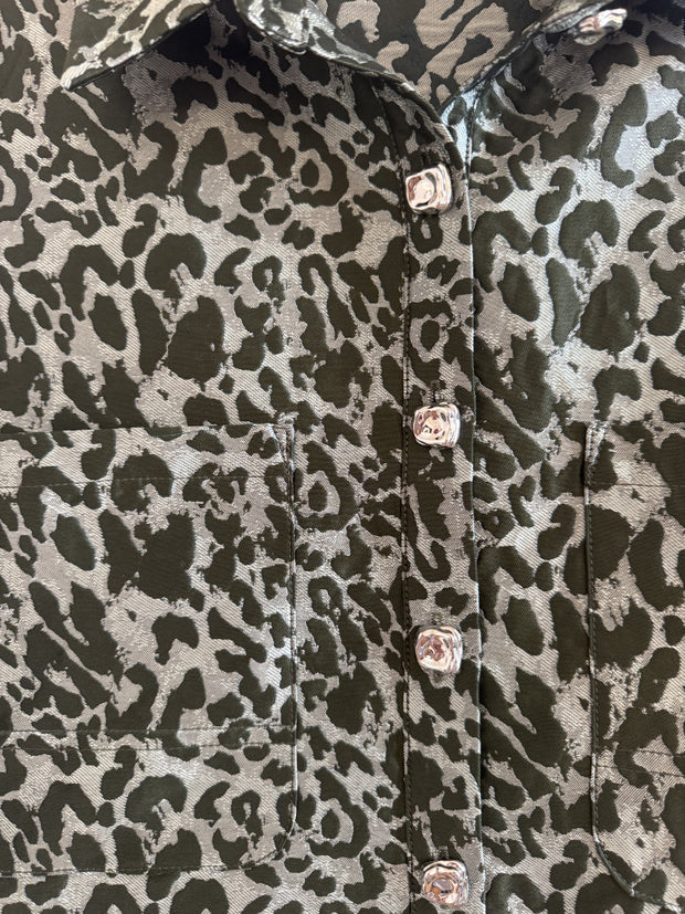<b> Ghospell </b> Ebba Leopard Shirt